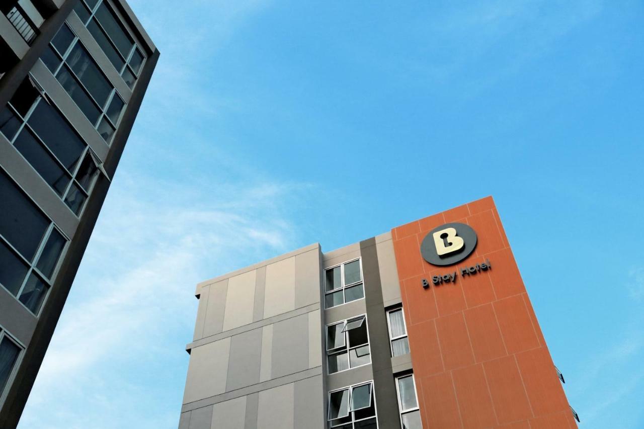 B Stay Hotel Bangkok Bagian luar foto